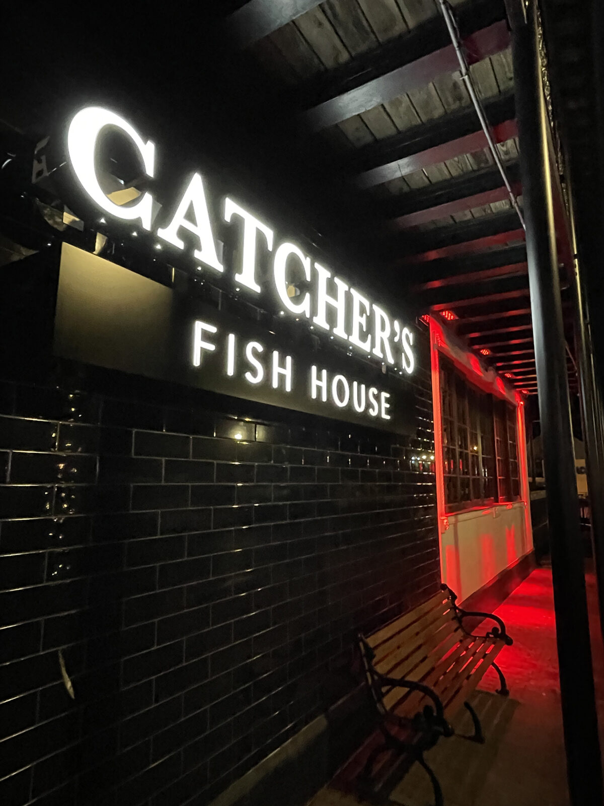 Galley Catchers Fish House Best Long Island Seafood Restaurant Freeport